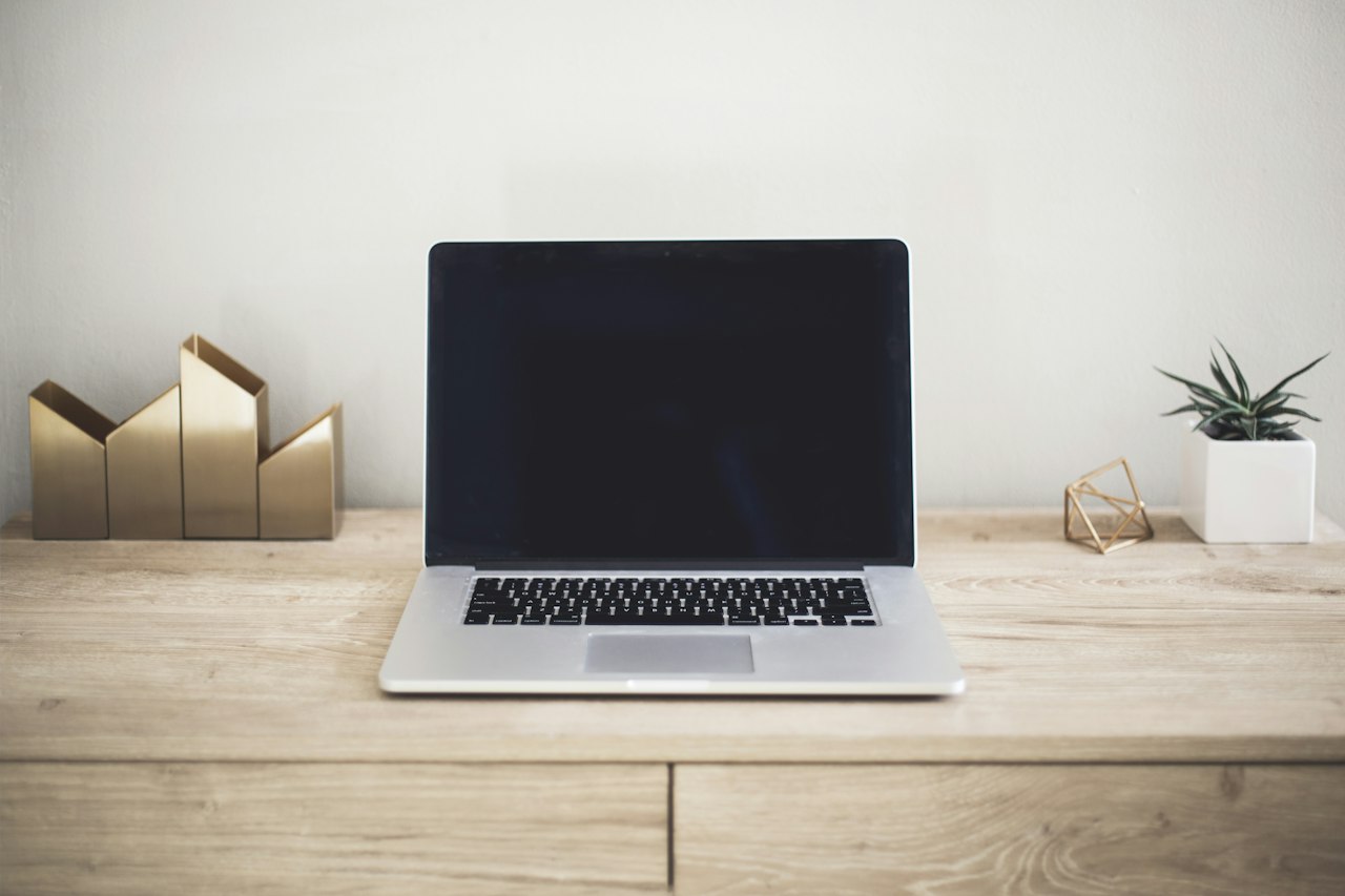 Gaming Laptop vs Gaming Desktop: Which Is Right for You?